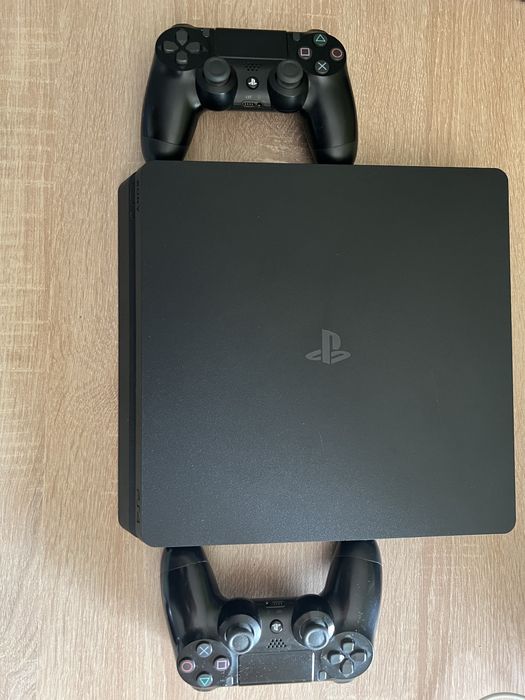Play Station 4 Slim 1Tb / 2 pady/ 10 gier/okabliwanie