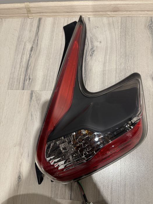 Lampa tył prawa Nissan Juke I F15