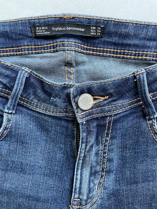Spodnie rurki jeansowe Zara roz 36, przetarcia dziury