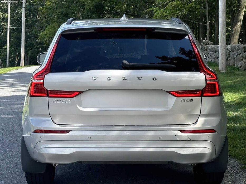 Volvo XC60 B5 Momentum      2022