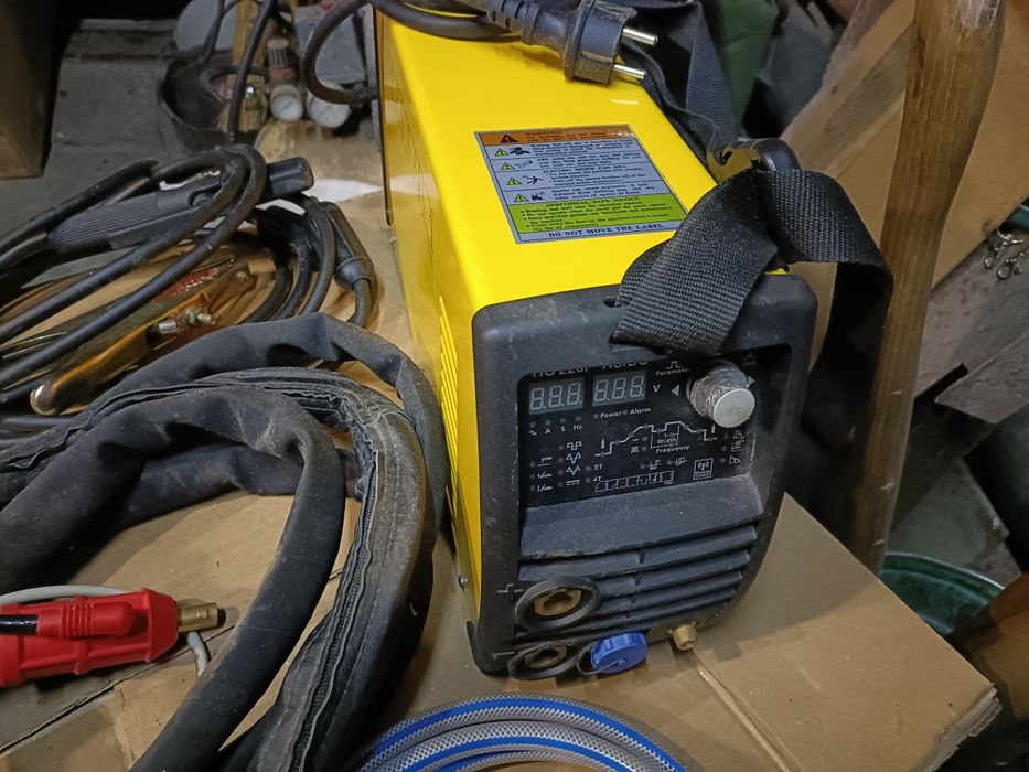 Зварювальний апарат Spartus ProTIG 220P AC/DC