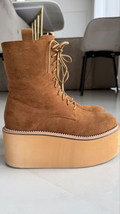 Ботинки на платформе