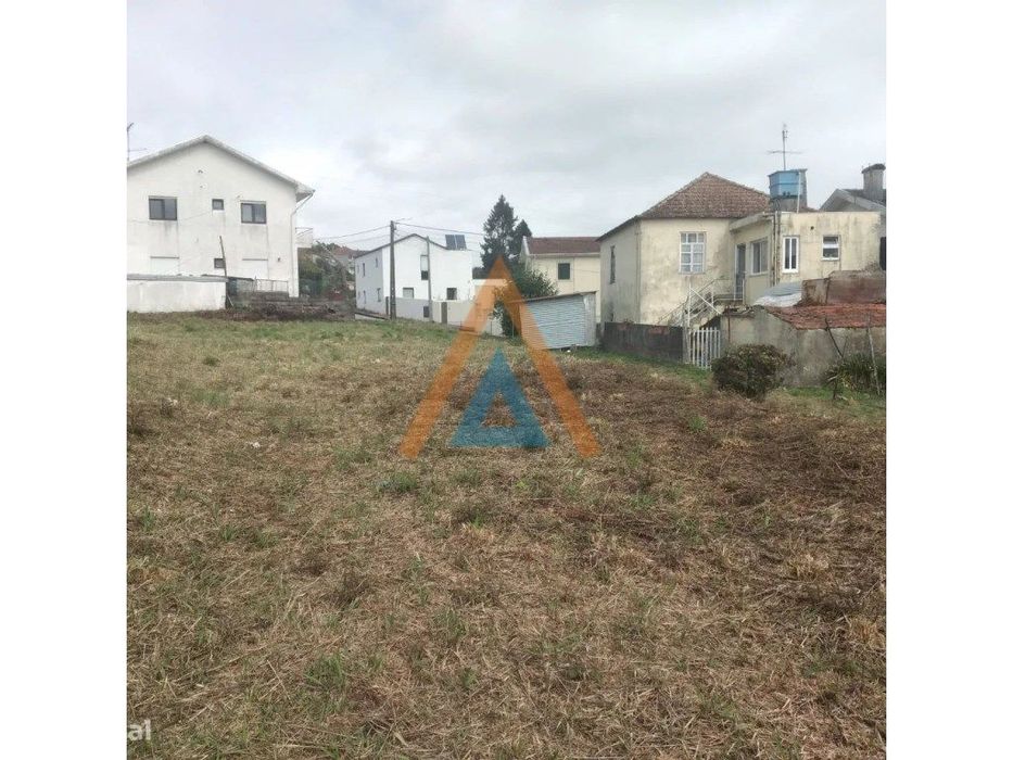 Lote de Terreno Urbano em Fiães - Santa Maria da Feira — Fiães, Aveiro