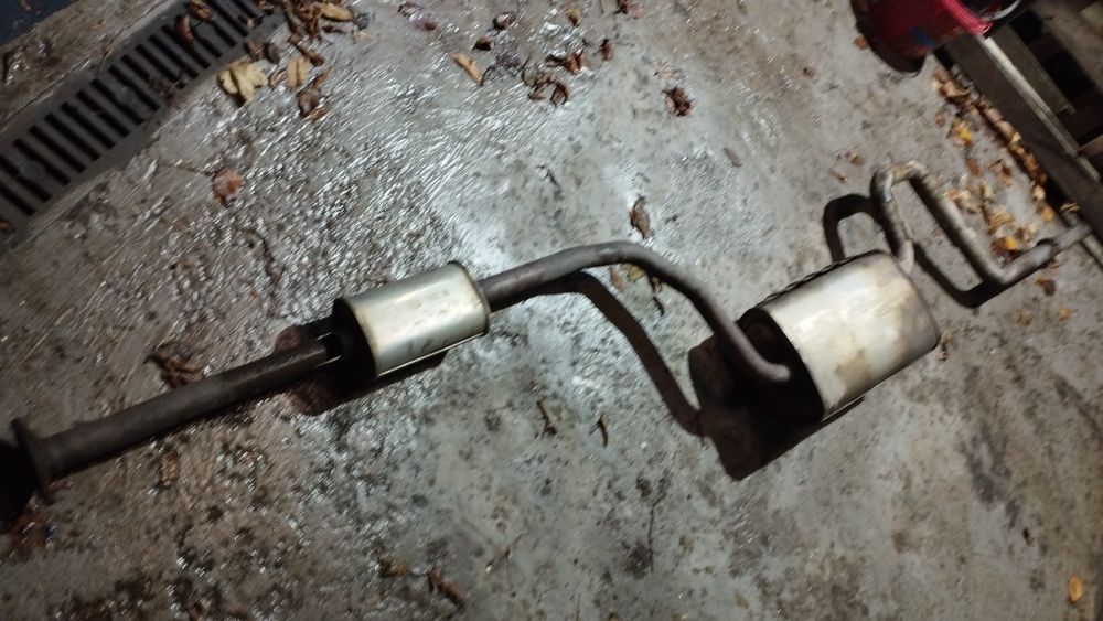 Оригінальний глушник Кіа Ceed