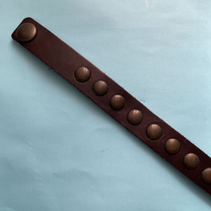 Pulseira em pele estilo gótico