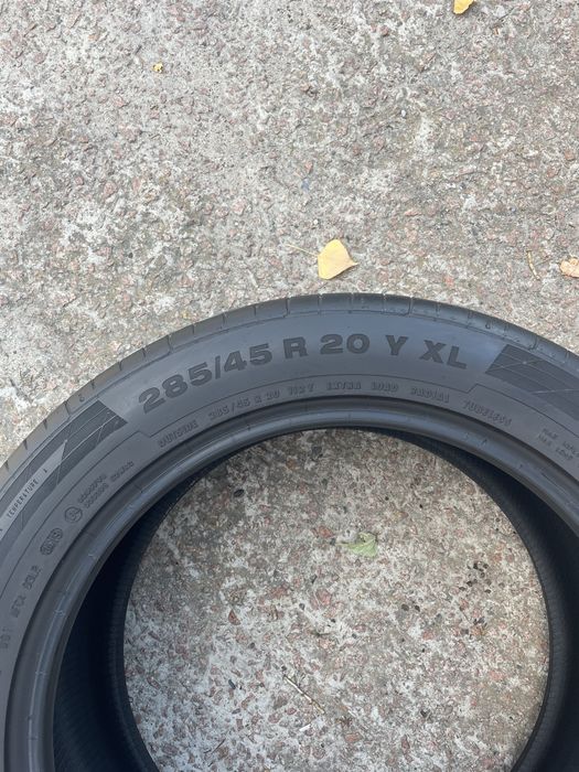 Літня гума (резина) Continental (Контененталь) Б/у 285/45 R20