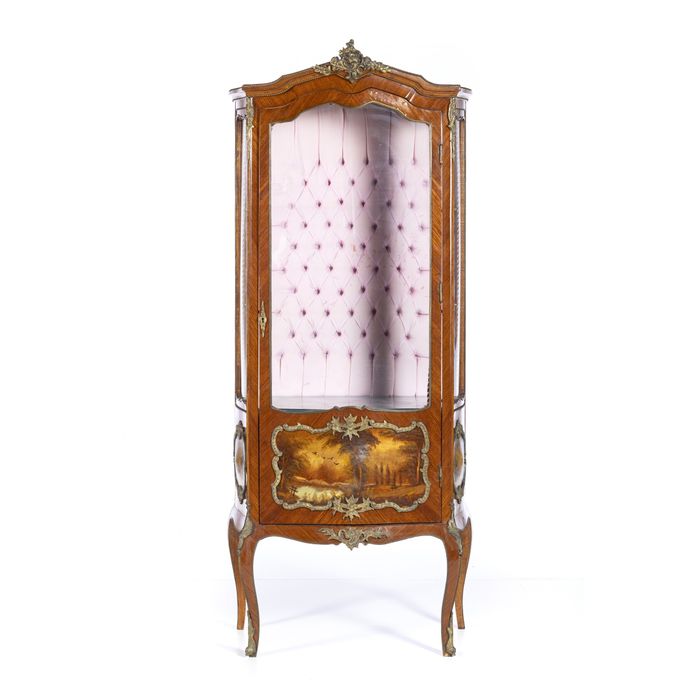 Móveis - Vitrine estilo Luis XV