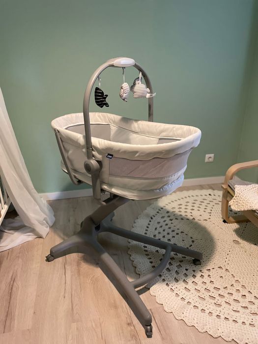 CHICCO BABY HUG 4 EM 1 AIR berço e cadeira de alimentação