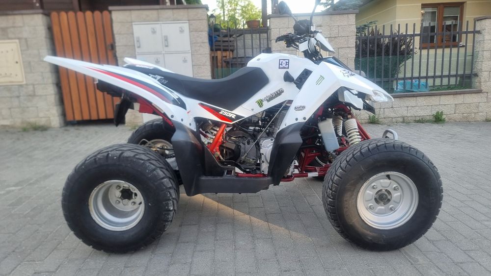 Zarejestrowany Quad 250 access triton  / lucky star//2010 r automat