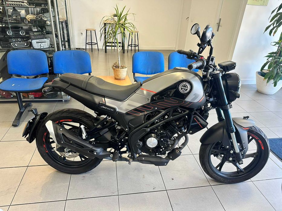 Benelli Leoncino 125 de 2023 Salvado
