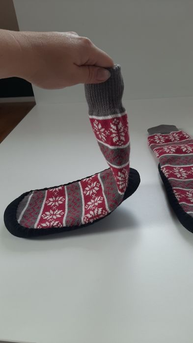Nowe kapcie Skarpety Papucie