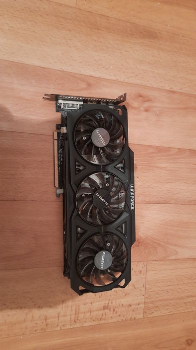 Продам Radeon R9 280X 3gb ddr5