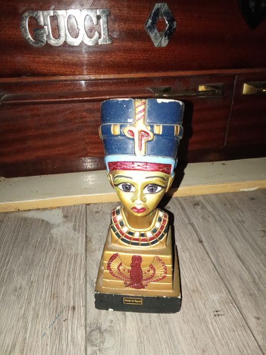 Продам статуэтку