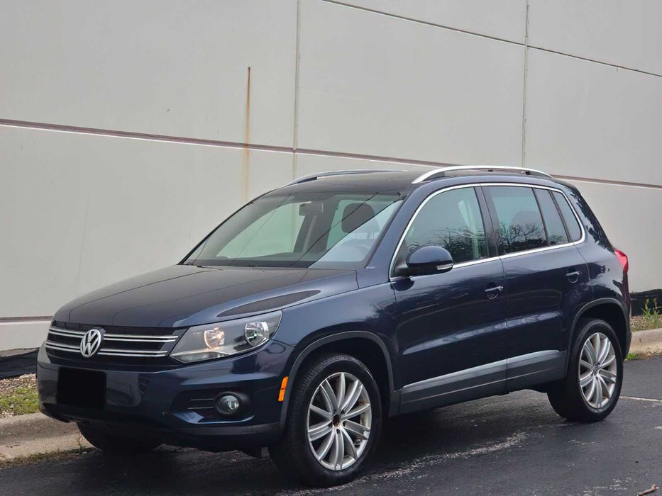 Volkswagen Tiguan Sport      2015