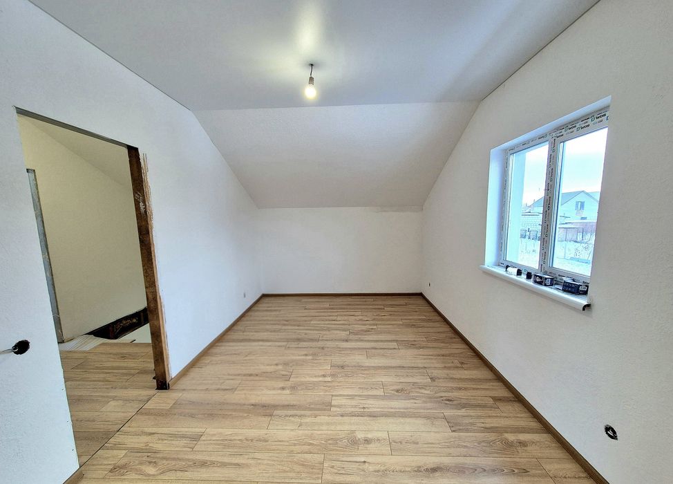 Новий будинок з ремонтом 2025 р вул. Корольова 100 кв.м 4 кімнати