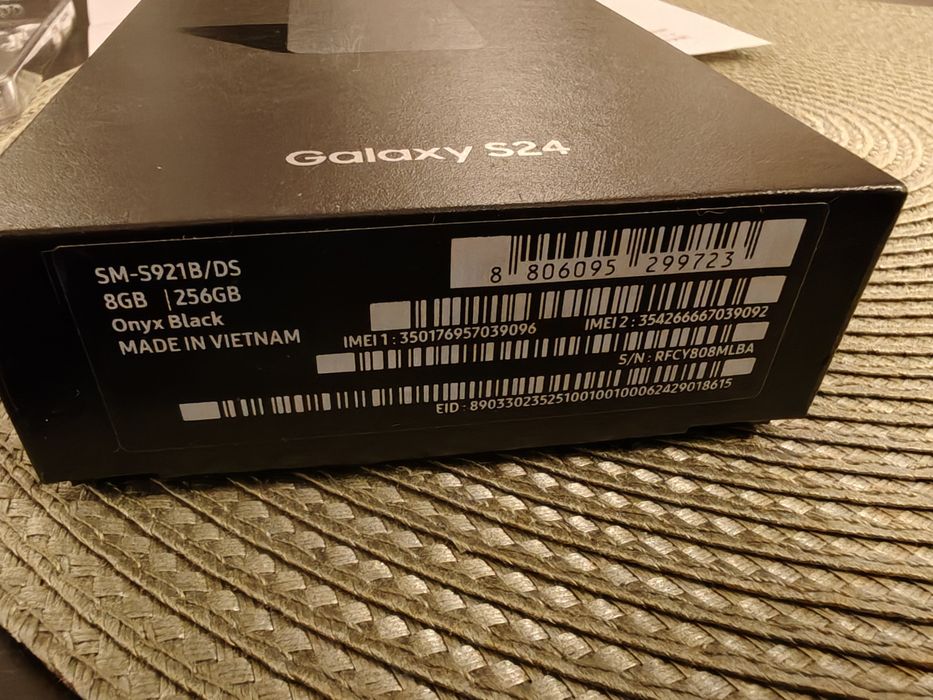 Samsung s24 8/256 - roczny
