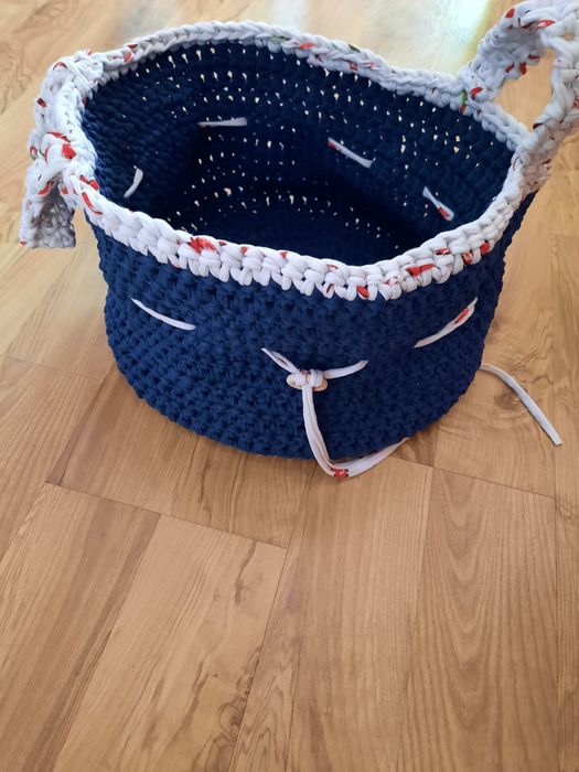 Koszyk z włóczki na szydełku