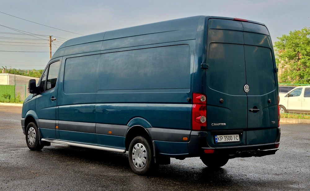Продам Volkswagen Crafter в кузове Long 2.5TDI