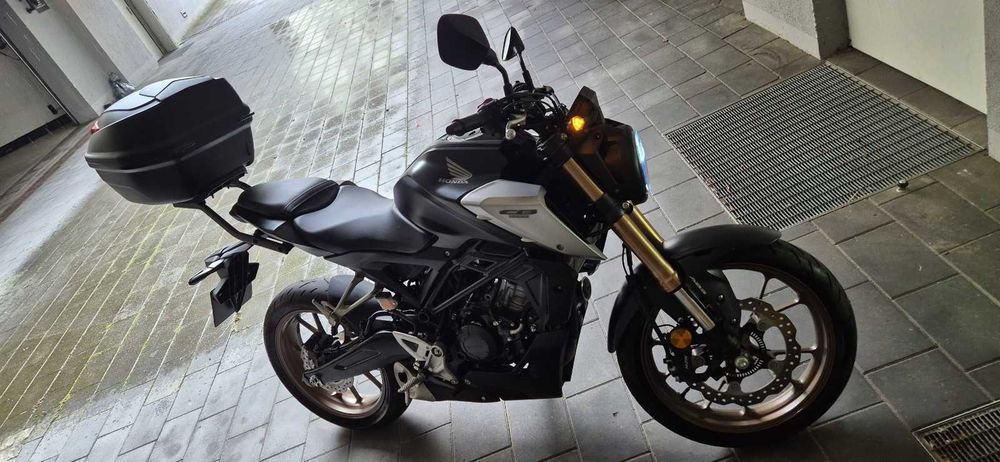 motocykl Honda CB125 faktura 23%