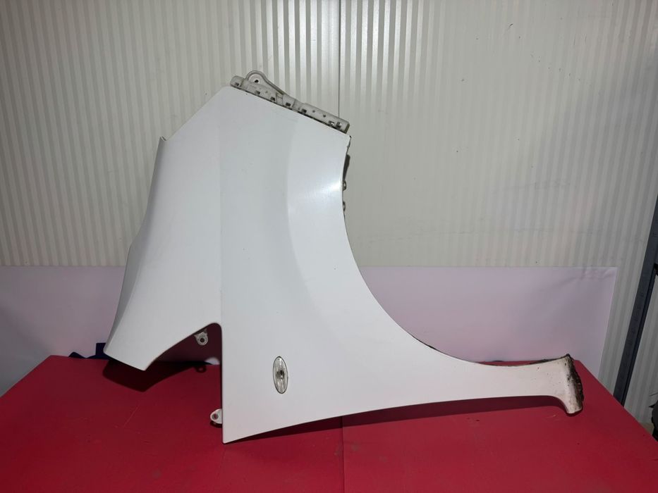 Guarda lamas Dir. Nissan NV200 1.5 DCI