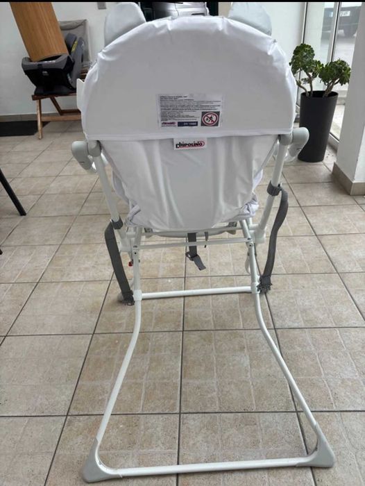 Cadeira de refeições bebé