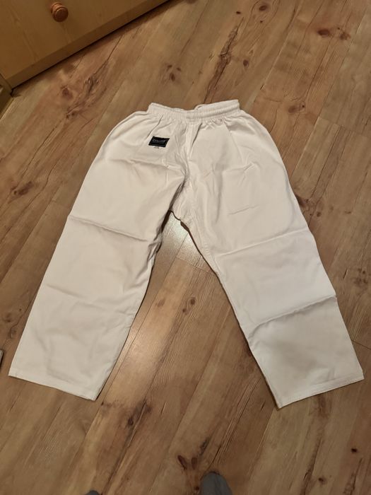 Kimono marki Evolution rozmiar 150 i pasy