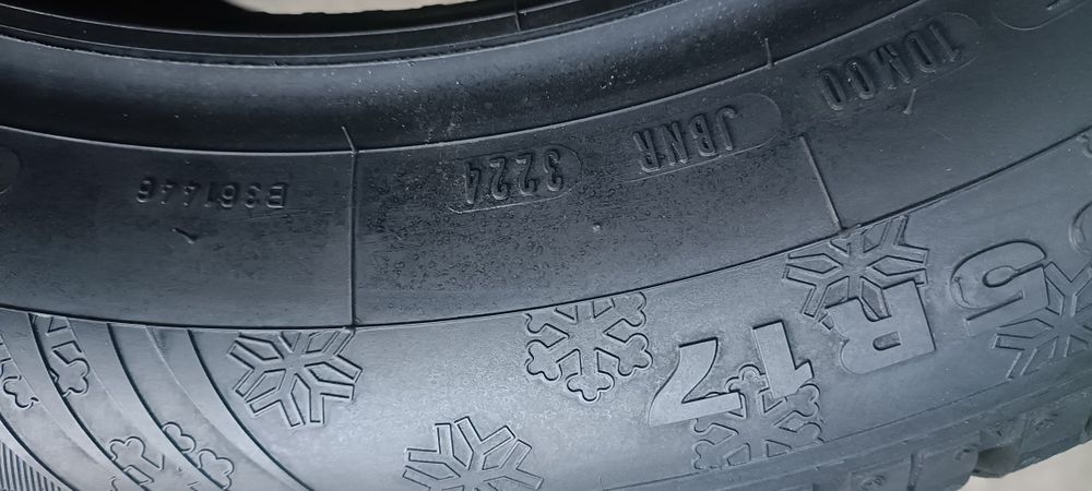 2 x opony (nr.88) 225/55R17 100H Dunlop SP Winter Sport 4D