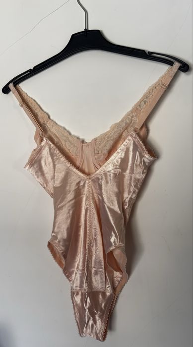 Body com Renda Rosa