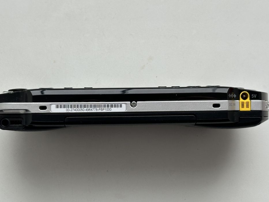 Sony PSP 1000 8gb Black 9 Ігор з новою батарейкою