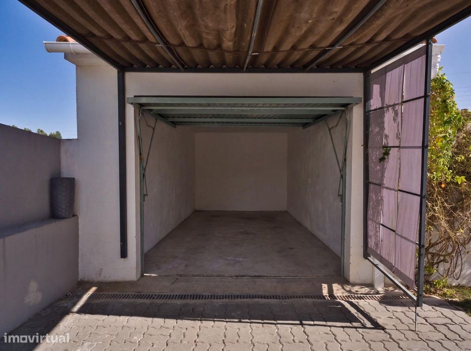 Moradia T5 Renovada com Piscina em Óbidos