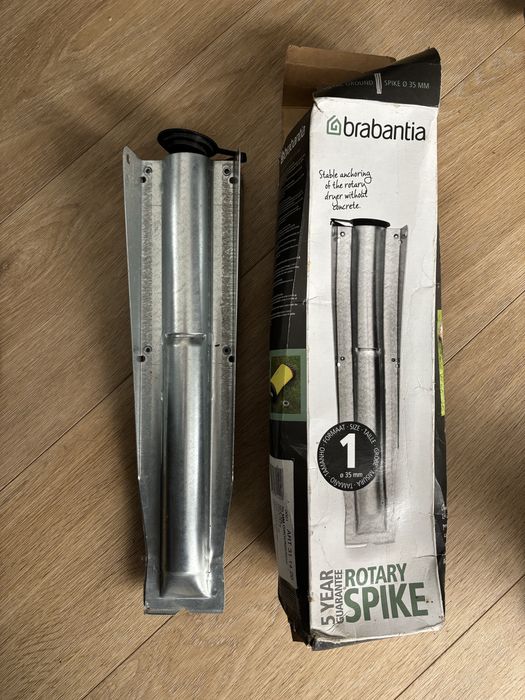 BRABANTIA - Mocowanie suszarki do wbicia w ziemię. Nowa.