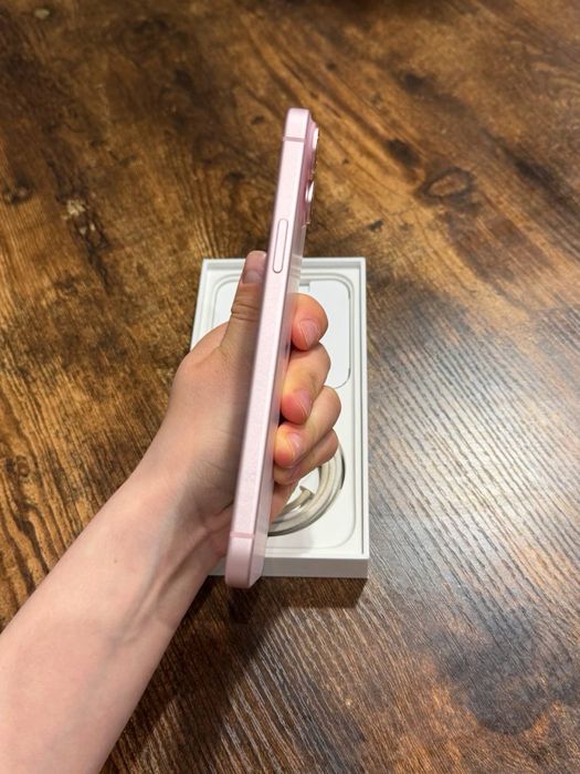 Продам iphone 15 plus 128 gb рожевий