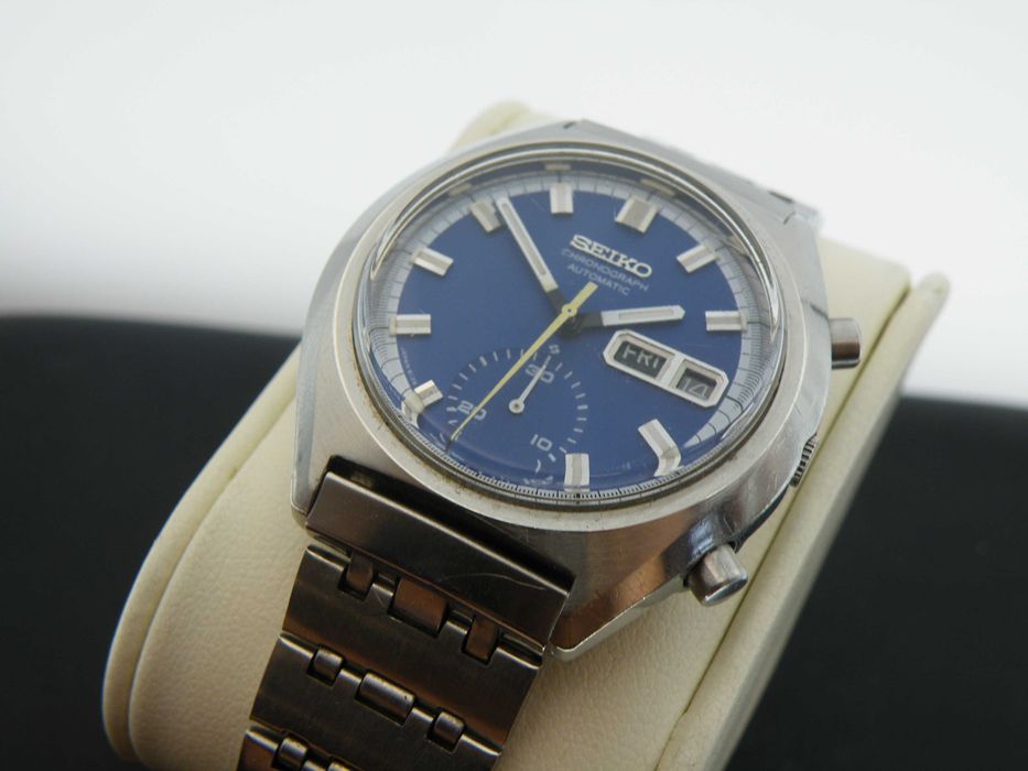Seiko Chronograph Vintage w Stali z Niebieską Tarczą