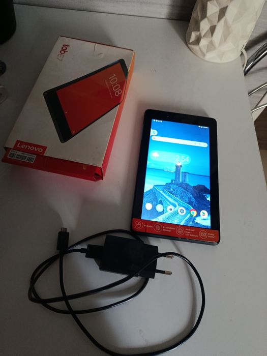 Tablet Lenovo Tab E7 (TB- 7104F)