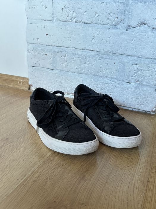 Buty sportowe tenisówki sneakersy DKNY Court 38