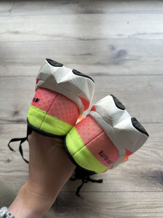 Buty do biegania New Balance Fuelcell SuperComp Elite Energy Arc