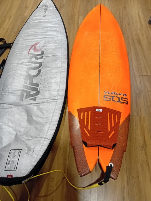 Prancha de Surf NOVA Volture  6,6 43 Lt +deck+ leash+ quilhas +capa