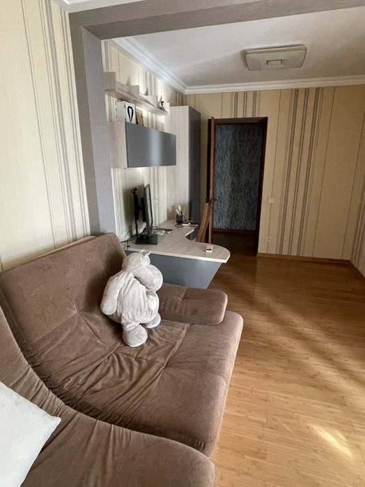 Свободна .Сдам 120 м.кв квартиру в самом Центре города