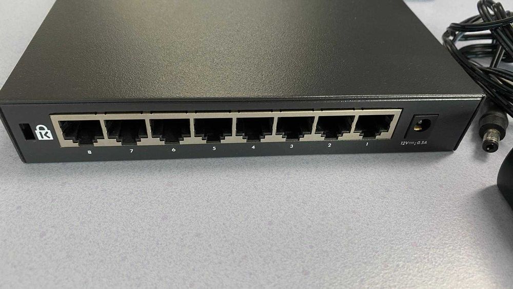 Switch HP 1420 8G