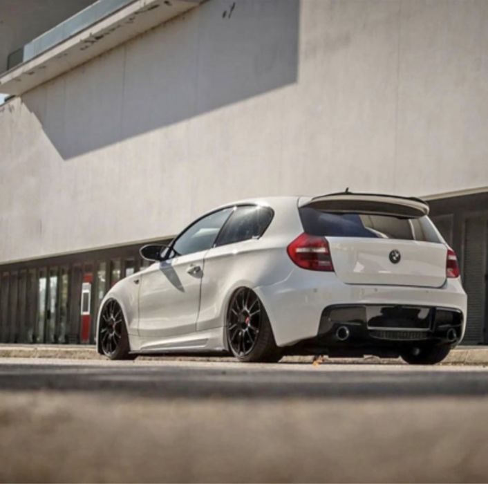 SPOILER DIFUSOR DE ESCAPE  PALA ABA AVENTAL BMW SÉRIE 1 E81 3 PORTAS E87 5 PORTAS LOOK 135I  M PERFORMANCE