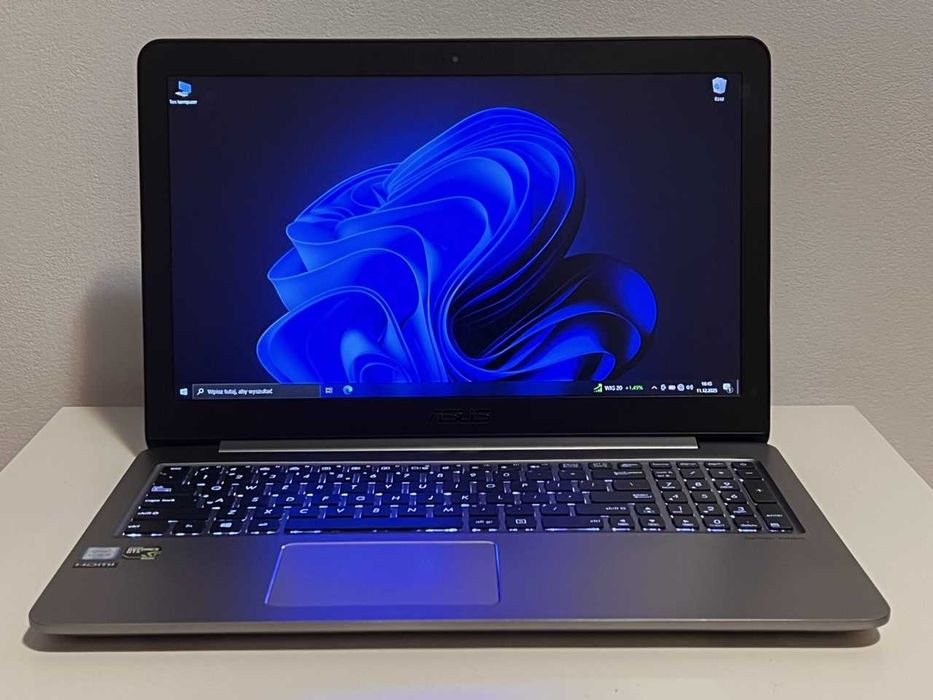 Laptop Asus UX510U i5-6200U 8GB 256GB SSD GTX 950M FullHD IPS