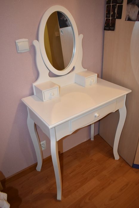 Toaletka używana biała