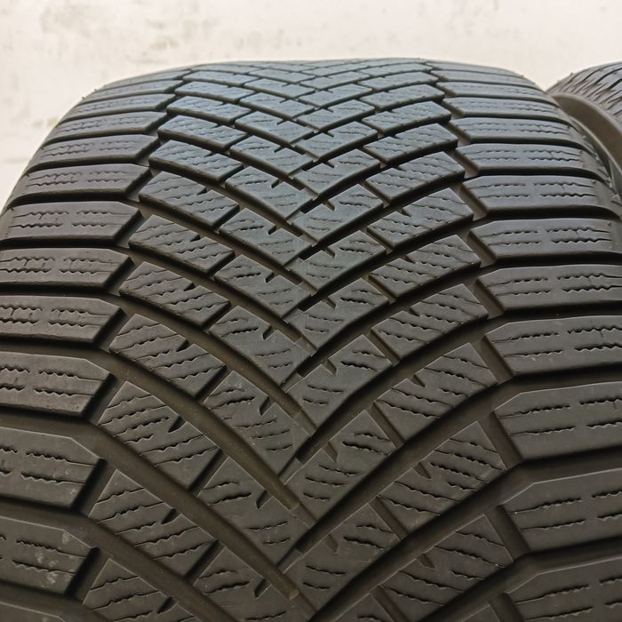 285/40/18 Yokohama Bluearth winter V906 Opony zimowe 2szt 2024r