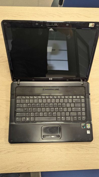 HP Compaq 6735s uszkodzony na części.