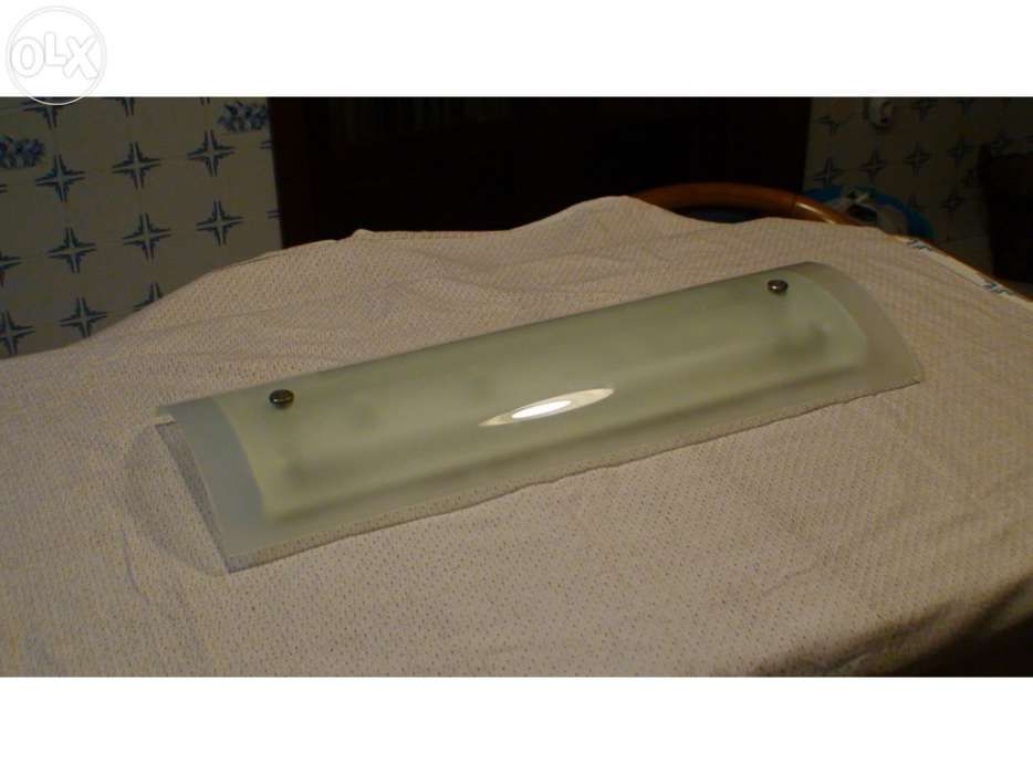 Armadura Fluorescente em Vidro Fosco18 Wts