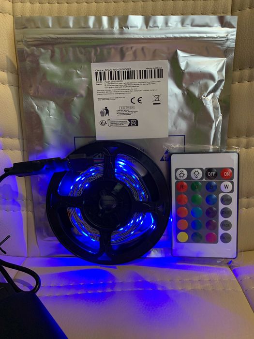 Продам блютуз USB RGB світлодіодну стрічку 3 м-5 В