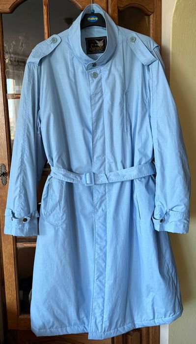 Dlugi plaszcz meski w blekitnym kolorze