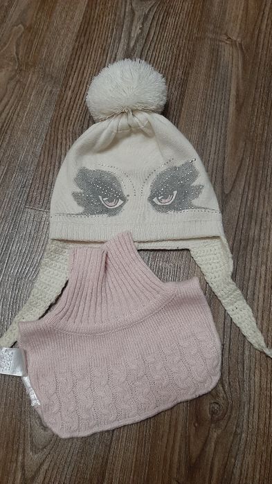 Шапки для дівчинки