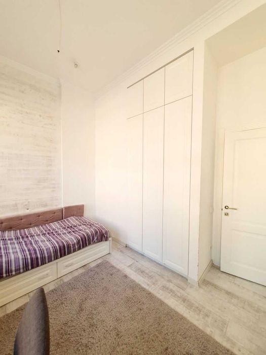 Продам 3-комнатную Центр парк Шевченко Жуковского Нагорный !