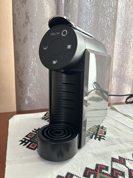 Капсульна кавоварка без капучинатора Delta Q Mini Qool
